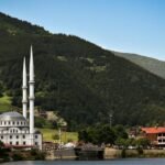 Muslim Women-Owned SMEs: Empowerment Through Cooperative Models