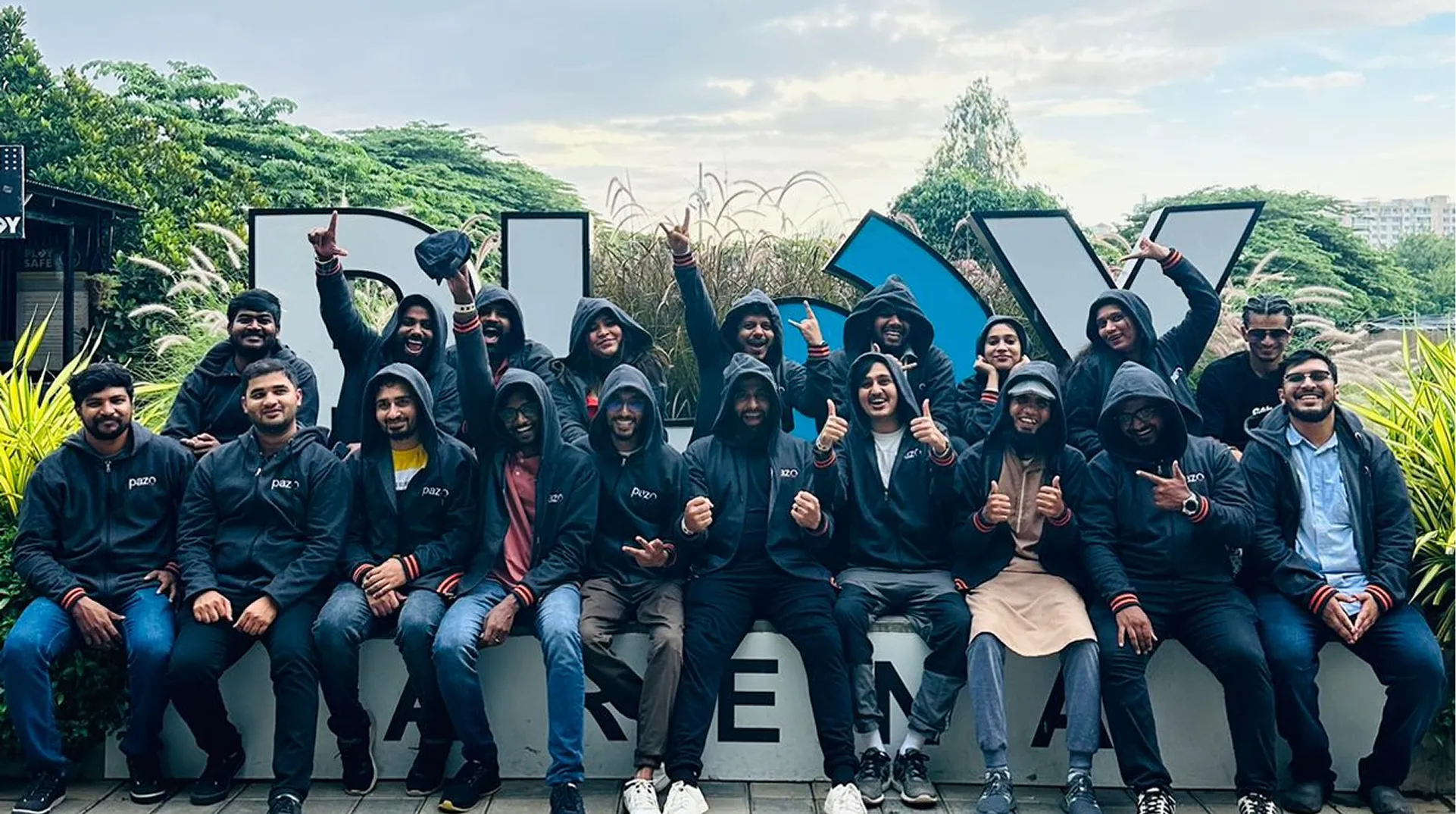 69609f04cbe8f97b4fa266b4 pazo teams